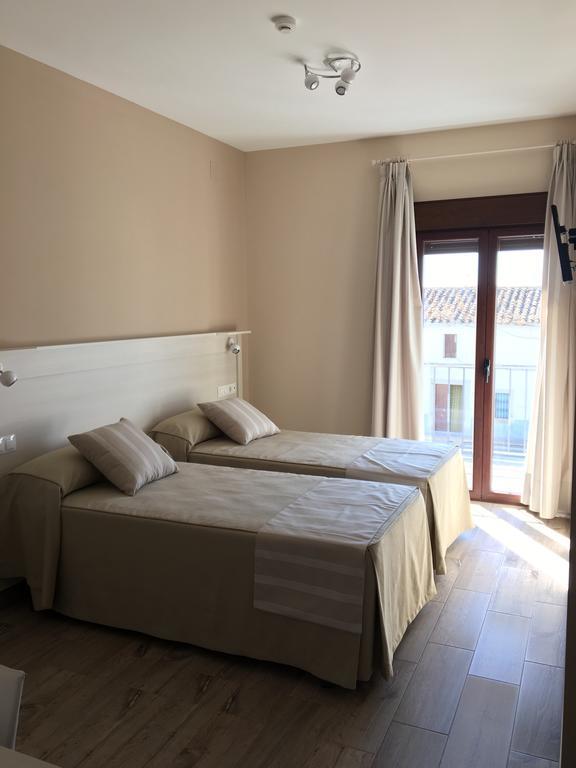 Twin Room,433029144:JPEG
